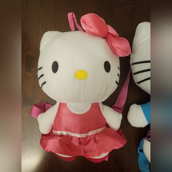 Hello Kitty Plush Backpack Pair - Picture 4 of 7